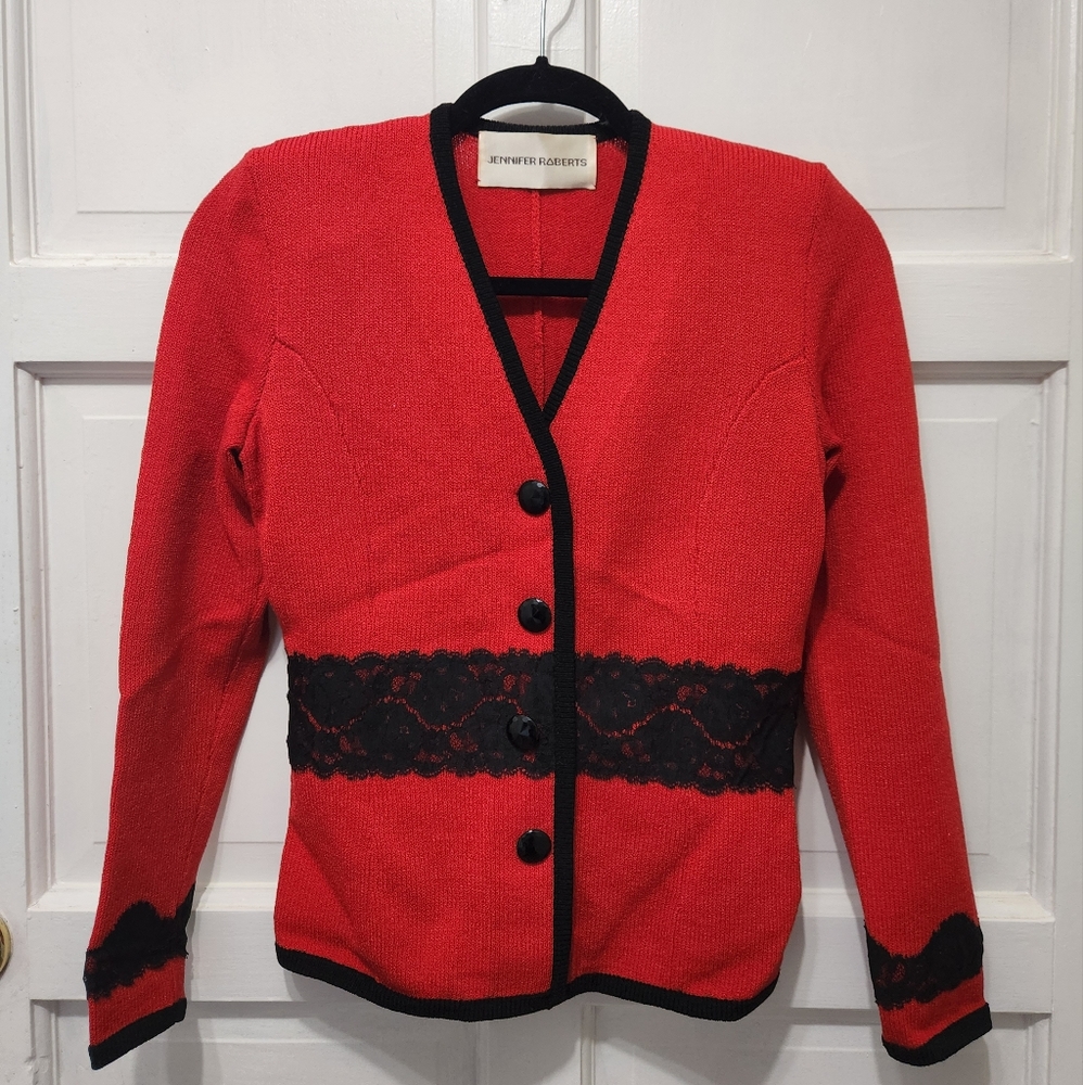 Elegant Jennifer Roberts knit suit
